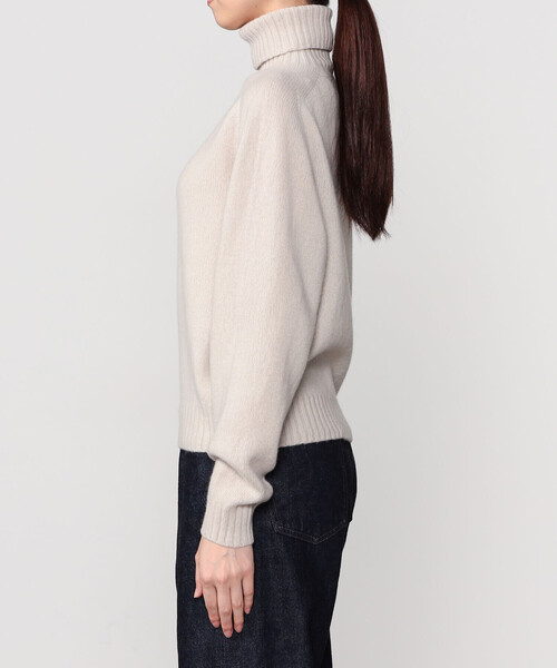 Morris & Sons（モリスアンドサンズ）の「MORRIS & SONS | ジーロンラム タートルネックニット WOMEN（ニット/セーター・レディース・ブラック/レッド/ベージュ系その他/ベージュ・0/00）」の12枚目の写真