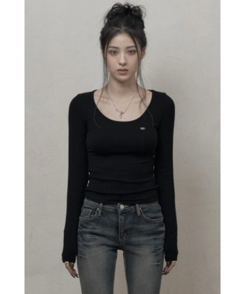 KHAKIPOINT(カーキポイント)の「Basic U-neck T-shirt (black)(Tシャツ/カットソー・レディース・その他・FREE)」の1枚目の写真
