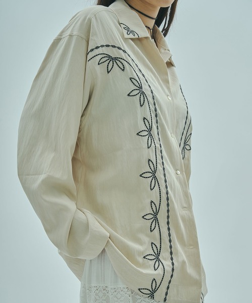 ROSE BUD（ローズバッド）の「(mag.by c)EMBROIDERY SHIRT（シャツ/ブラウス・レディース・オフホワイト/ブラック・ONE SIZE）」の10枚目の写真