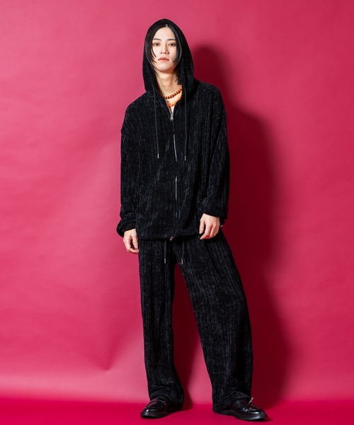 a.p.o.v.(エーピーオービー)の「a.p.o.v. ベルベットタッチケーブルテイストリブニットオーバーサイズジップアップパーカー(パーカー・メンズ・チャコール/ブラウン/ブラック・ONESIZE)」の7枚目の写真