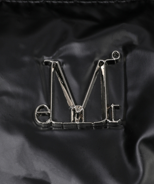MUCENT(ムセント)の「ラディエンメタルロゴハイネックグロッシークロップパディング (2カラー)(ダウンジャケット/コート・レディース・ブラック/シルバー・FREE/unisex L/SHORT)」の6枚目の写真