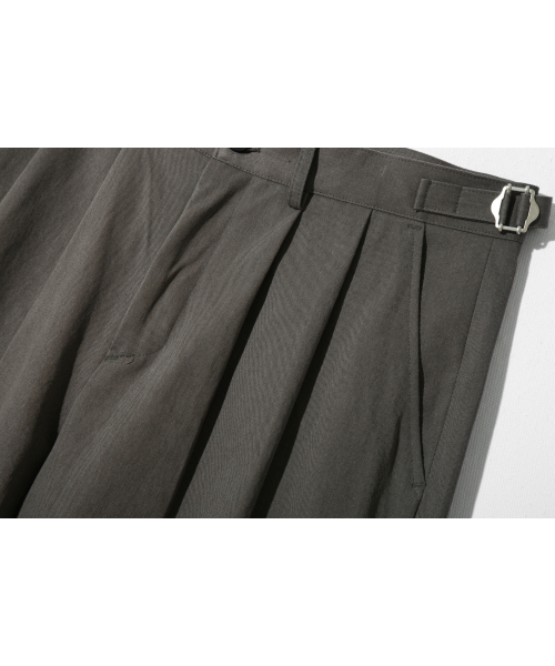 BASEMOMENT(ベースモーメント)の「ベルリンツーピンタックワイドチノパンツセージグレー(その他パンツ・メンズ・その他・LARGE/X-LARGE/MEDIUM)」の12枚目の写真