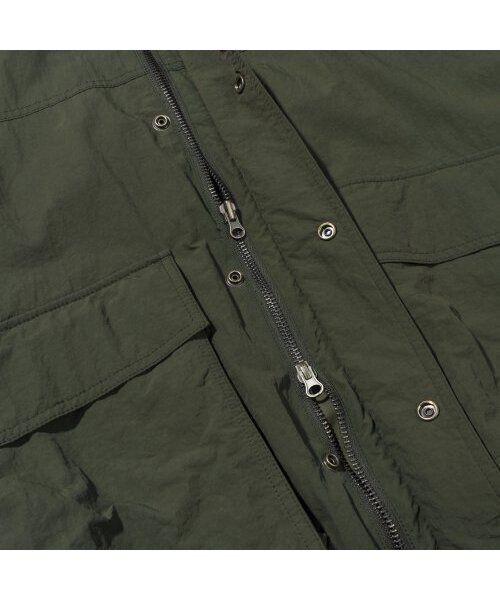 EXTRAORDINARY(エクストラオーディナリー)の「PUCKERING POCKET JUMPER KHAKI(ナイロンジャケット・メンズ・その他・X-LARGE/LARGE/MEDIUM)」の5枚目の写真