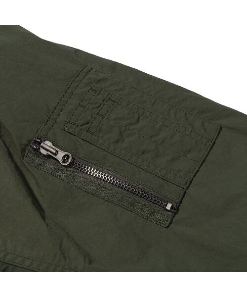 EXTRAORDINARY(エクストラオーディナリー)の「PUCKERING POCKET JUMPER KHAKI(ナイロンジャケット・メンズ・その他・X-LARGE/LARGE/MEDIUM)」の3枚目の写真