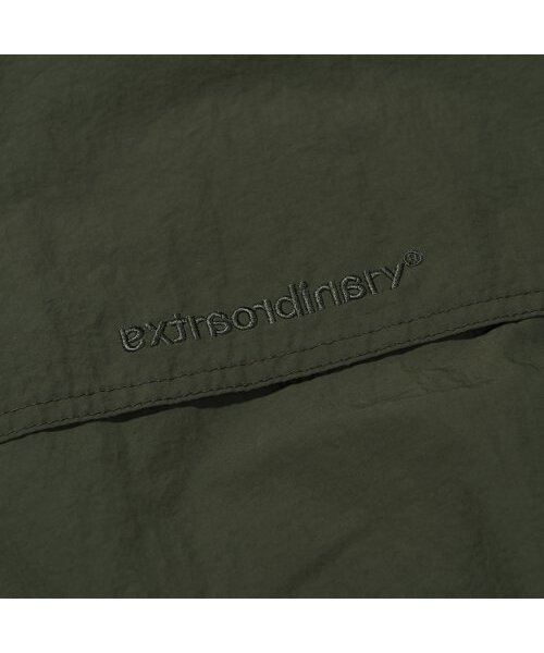 EXTRAORDINARY(エクストラオーディナリー)の「PUCKERING POCKET JUMPER KHAKI(ナイロンジャケット・メンズ・その他・X-LARGE/LARGE/MEDIUM)」の2枚目の写真