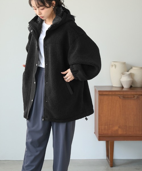itto...(イット)の「ボアビッグシルエット フード付ロングブルゾン(ブルゾン・レディース・アイボリー/ブラック・M)」の21枚目の写真