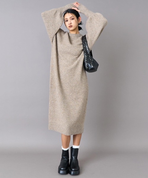 ANAP(アナップ)の「フィンガーホール メランジ ニットワンピース(ワンピース・レディース・アイボリー/ブラック/ブラウン・F)」の17枚目の写真