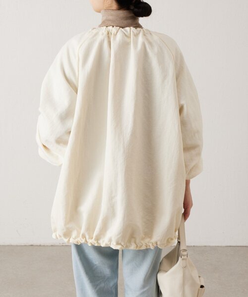 BEARDSLEY（ビアズリー）の「ギャザーブルゾン（ノーカラージャケット・レディース・ブラック/アイボリー・FREE）」の7枚目の写真