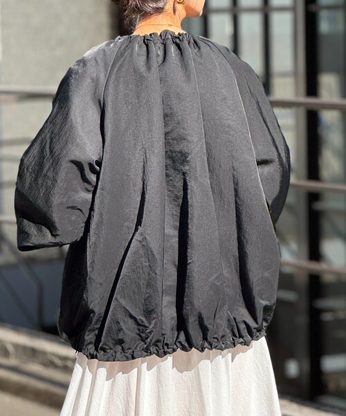 BEARDSLEY（ビアズリー）の「ギャザーブルゾン（ノーカラージャケット・レディース・ブラック/アイボリー・FREE）」の18枚目の写真