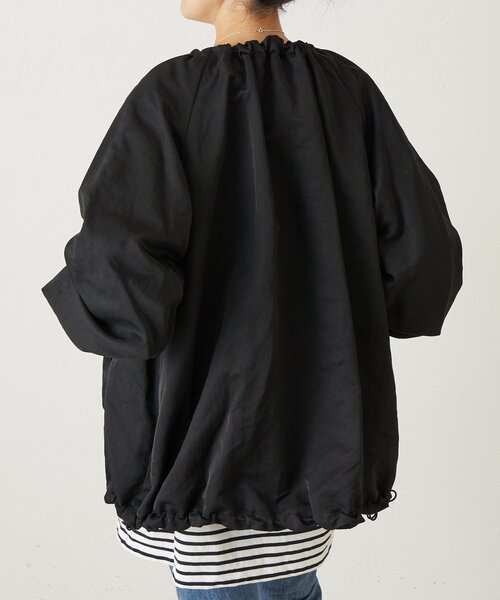 BEARDSLEY（ビアズリー）の「ギャザーブルゾン（ノーカラージャケット・レディース・ブラック/アイボリー・FREE）」の3枚目の写真