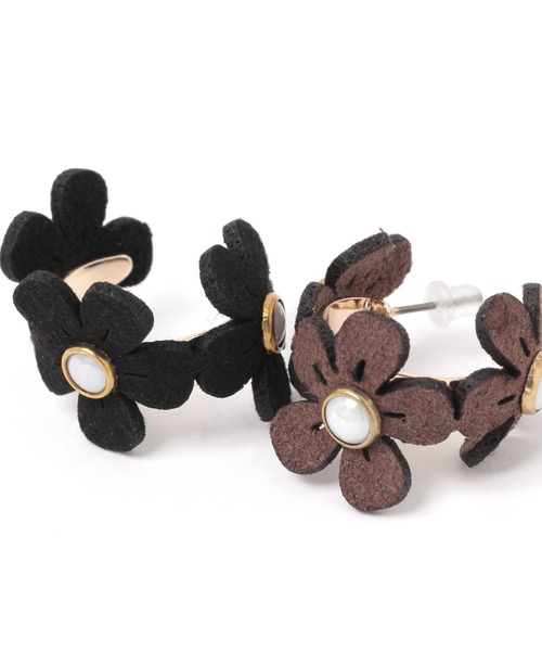 niko and...（ニコアンド）の「フェルトフラワーピアス（ピアス（両耳用）・レディース・ブラウン/ブラック・0）」の4枚目の写真