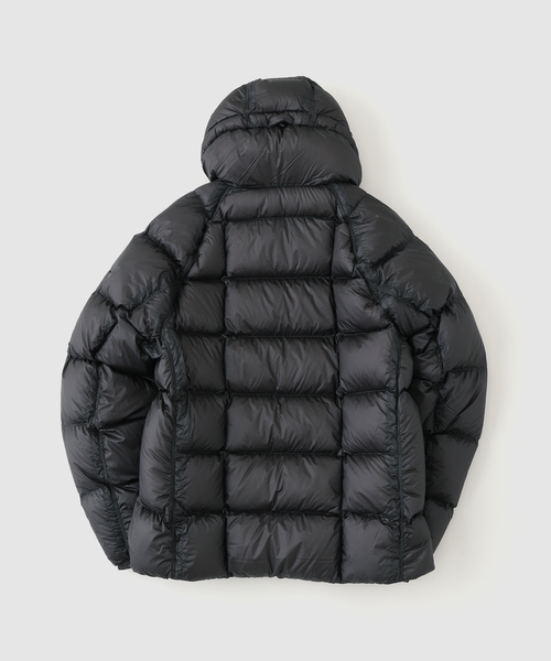 C.P. COMPANY(シーピーカンパニー)の「C.P. COMPANY (シーピーカンパニー) MEDIUM JACKET IN DD-SHELL(ダウンジャケット/コート・メンズ・ブラック・SMALL/MEDIUM/LARGE)」の2枚目の写真