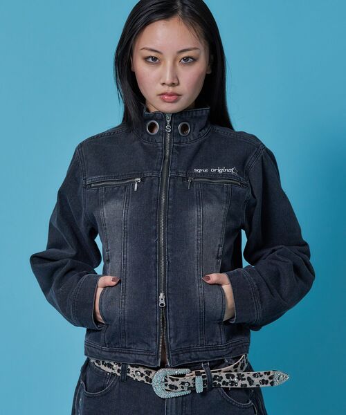 SEQUENZ(シークエンズ)の「※WEB限定 / セットアップ対応 / アイレットショートデニムジャケット / sqnz eyelet short denim jacket(ブルゾン・レディース・ブラック/ブルー/ベージュ系その他3・MEDIUM/SMALL)」の6枚目の写真
