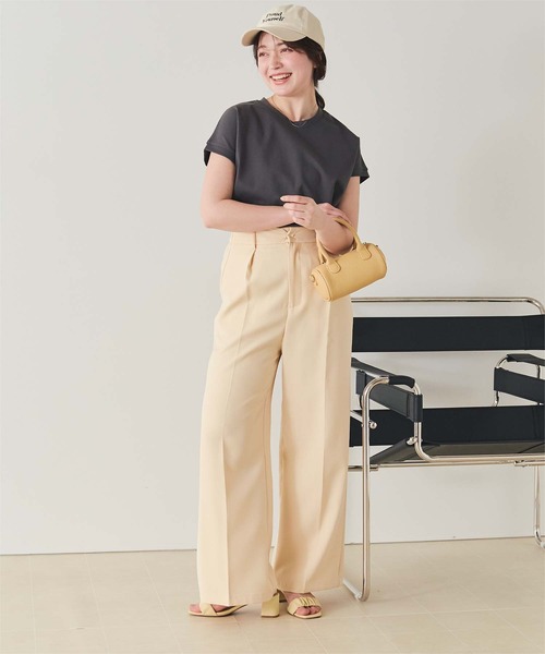 titivate(ティティベイト)の「機能性カットソーフレンチスリーブトップス(Tシャツ/カットソー・レディース・ブラウン/ホワイト/ピンク/ブラック/ライトブルー/グレイッシュベージュ/チャコール・L/M/S)」の19枚目の写真