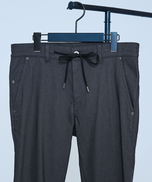 5351 POUR LES HOMMES（ゴーサンゴーイチプールオム）の「ツイル テーパード スキニー パンツ（その他パンツ・メンズ・ブラック/グレー・48/46/44/50）」の6枚目の写真