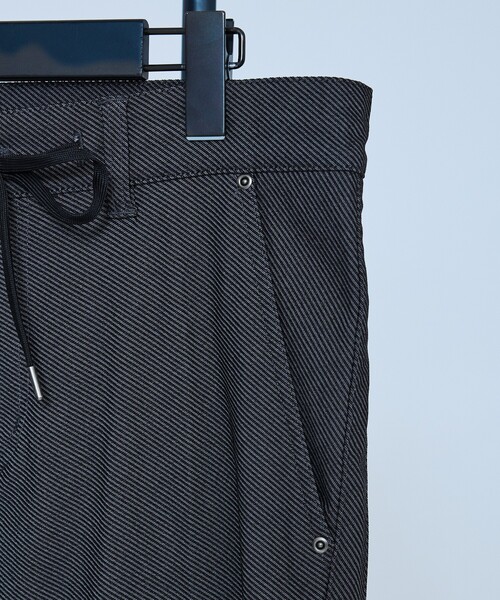 5351 POUR LES HOMMES（ゴーサンゴーイチプールオム）の「ツイル テーパード スキニー パンツ（その他パンツ・メンズ・ブラック/グレー・48/46/44/50）」の9枚目の写真