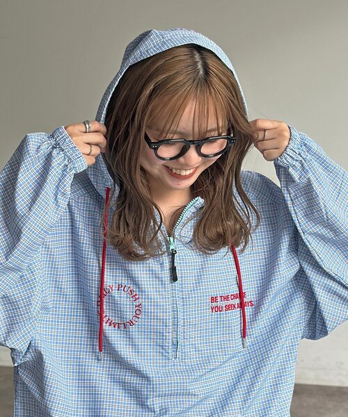 CPCM(シーピーシーエム)の「ナイロンアノラックパーカー(シャツ/ブラウス・メンズ・ネイビー/オレンジ/サックスブルー・FREE)」の2枚目の写真