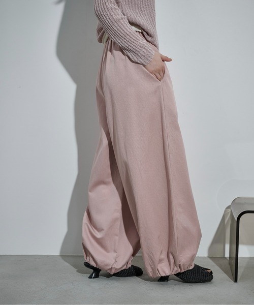 THE YOn(ザヨン)の「バルーンヘムイージーワイドパンツ(その他パンツ・レディース・ベージュ/チャコールグレー/ピンク・FREE)」の8枚目の写真