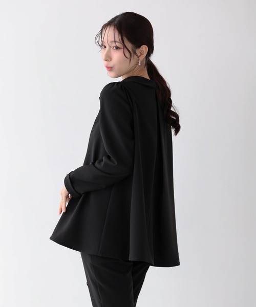 Fit more(フィットモア)の「リボンタイAラインタックフレアトップス(シャツ/ブラウス・レディース・ネイビー/ホワイト/ブラック・FREE)」の15枚目の写真