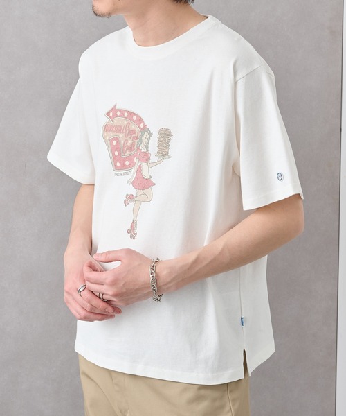 DISCUS(ディスカス)の「【DISCUS】ヴィンテージライク グラフィック Tシャツ 6282-7708 MNY / オーバーサイズ アメカジ ストリート 半袖(Tシャツ/カットソー・メンズ・グレー/オフホワイト/ブラック・M/L)」の5枚目の写真