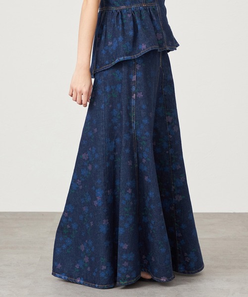 SOMETHING（サムシング）の「【GISELe 4月号掲載】atelier SOMETHING　MERMAID SKIRT/マーメイドスカート【FLOWERプリント】（デニムスカート・レディース・ダークインディゴブルー・X-SMALL/SMALL/MEDIUM）」の4枚目の写真