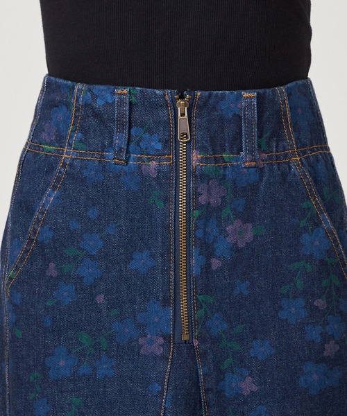 SOMETHING（サムシング）の「【GISELe 4月号掲載】atelier SOMETHING　MERMAID SKIRT/マーメイドスカート【FLOWERプリント】（デニムスカート・レディース・ダークインディゴブルー・X-SMALL/SMALL/MEDIUM）」の6枚目の写真