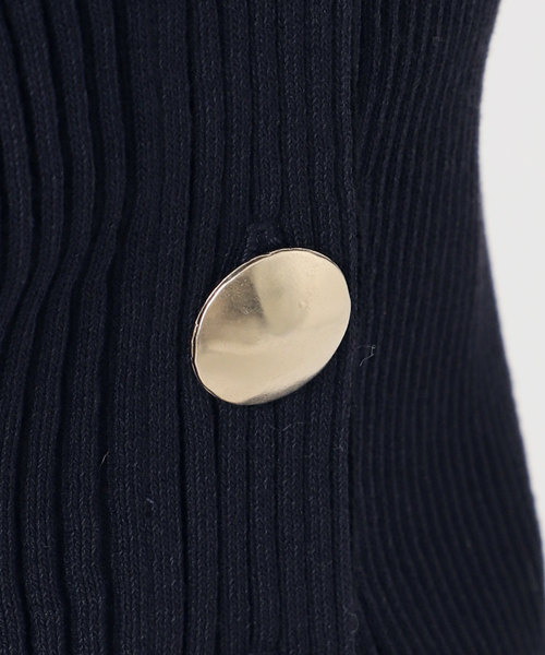 Noble（ノーブル）の「ゴールドボタンVネックリブニット（カーディガン/ボレロ・レディース・ネイビー/ホワイト・FREE）」の17枚目の写真
