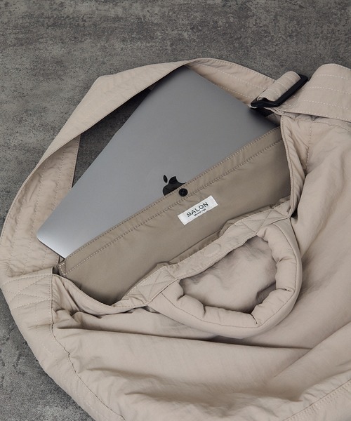 SALON adam et rope'（サロン アダム エ ロペ）の「【WEB限定】ペアレンツトートバッグ［ユニセックスで使える・軽量・A4］2（トートバッグ・レディース・ブラック/ベージュ系その他2・FREE）」の7枚目の写真