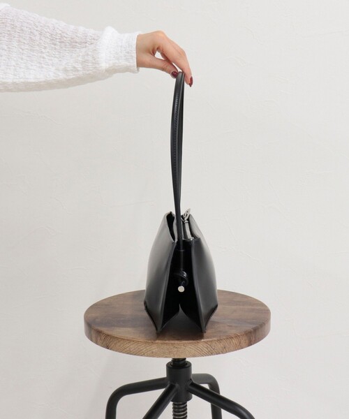 fredy emue（フレディエミュ）の「２ルームスリムバッグ（ショルダーバッグ・レディース・ミント/ブラック・FREE）」の8枚目の写真