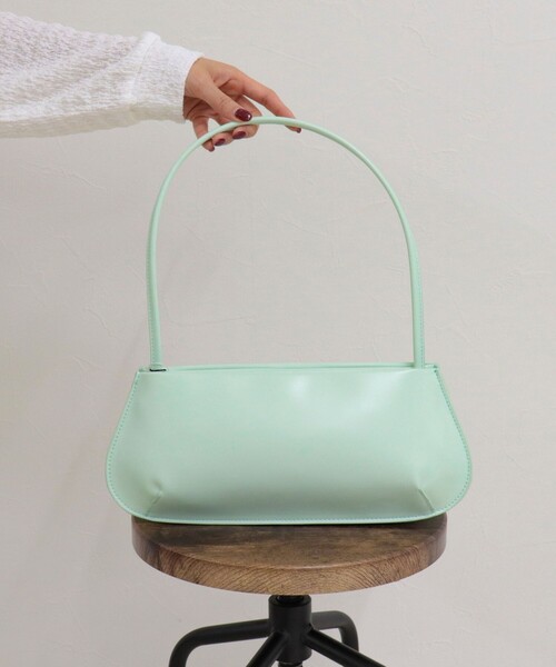 fredy emue（フレディエミュ）の「２ルームスリムバッグ（ショルダーバッグ・レディース・ミント/ブラック・FREE）」の15枚目の写真