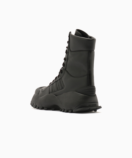 adidas（アディダス）の「adidas × Willy Chavarria Forum Boot Mid（その他シューズ・メンズ・ブラック・26.5cm/27.5cm/28.5cm）」の3枚目の写真