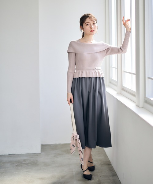 12Twelve Agenda(トゥエルブ アジェンダ)の「オフショル風ニットドッキングワンピース(ワンピース・レディース・ベージュ/ブラック・M)」の15枚目の写真