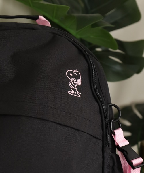 SNOOPY（スヌーピー）の「SNOOPY スヌーピー スクールリュック ジャケットホルダー（バックパック/リュック・レディース・ブラック系/ブラック系1・FREE）」の3枚目の写真