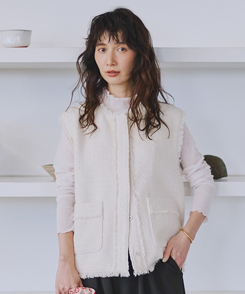 studio CLIP（スタディオクリップ）の「ソフトチュールハイネックプルオーバー[プラスサイズあり]（Tシャツ/カットソー・レディース・グレー/オフホワイト/ライトブルー・ﾌﾘｰ(L)/MEDIUM/LARGE）」の5枚目の写真