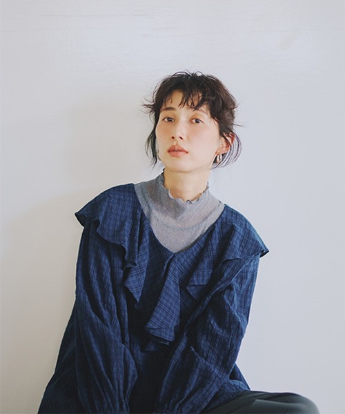 studio CLIP（スタディオクリップ）の「ソフトチュールハイネックプルオーバー[プラスサイズあり]（Tシャツ/カットソー・レディース・グレー/オフホワイト/ライトブルー・ﾌﾘｰ(L)/MEDIUM/LARGE）」の16枚目の写真