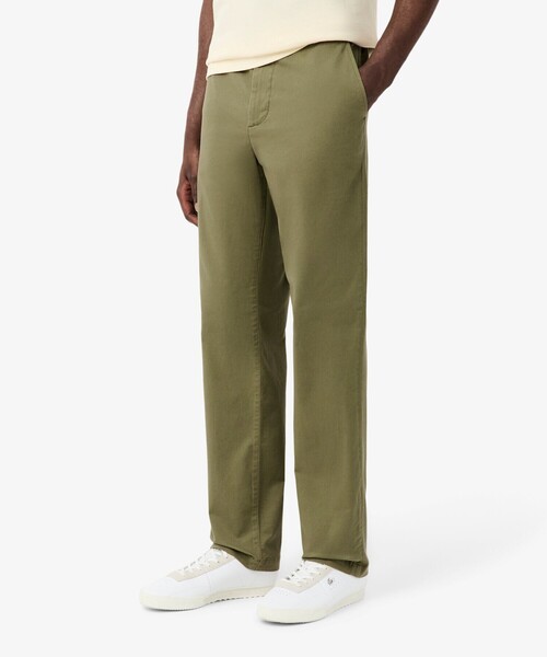 LACOSTE（ラコステ）の「レギュラーフィットテーパードストレッチチノパンツ（チノパンツ・メンズ・モスグリーン/ブラック/ダークネイビー・31/30/32/33）」の2枚目の写真