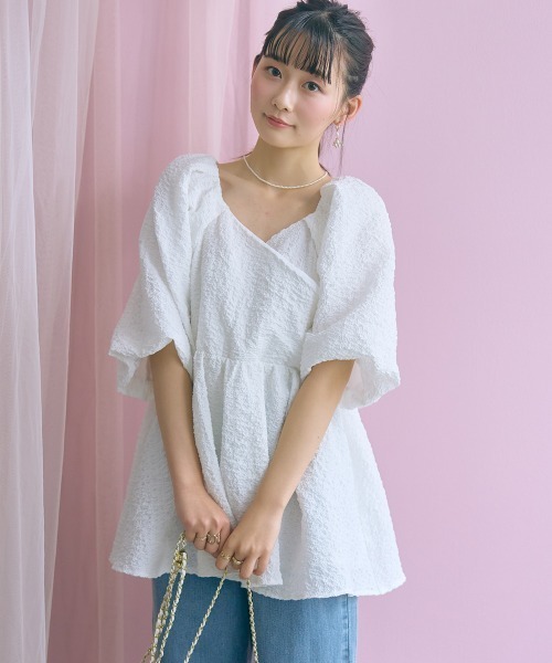 marun(マルン)の「<大きいサイズ>ふくれジャガードペプラムチュニック marun(シャツ/ブラウス・レディース・ブラック/オフホワイト・4L/3L/LL/L/5L)」の20枚目の写真