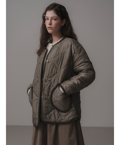 THEMITTEN(ザ・ミトン)の「Abode quilting jacket (khaki)(ダウンジャケット/コート・レディース・その他・FREE)」の2枚目の写真