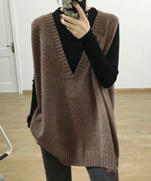SallyLunn(サリーラン)の「深Vネックルーズニットベスト(ベスト・レディース・グレー/ブラウン/ブラック・MEDIUM/LARGE)」の3枚目の写真