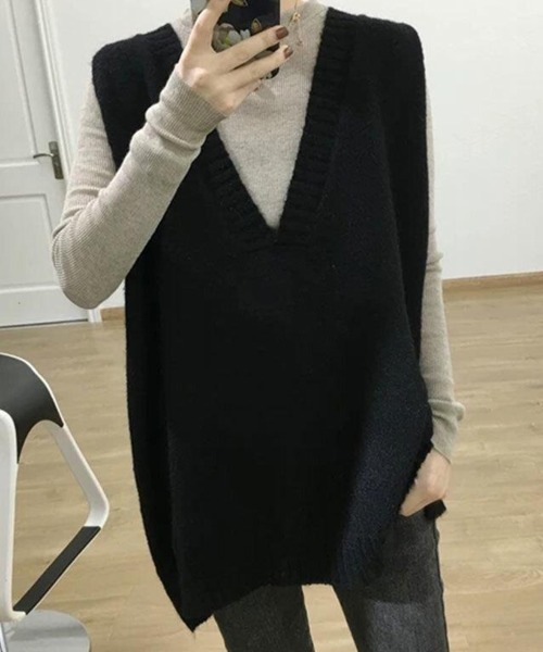 SallyLunn(サリーラン)の「深Vネックルーズニットベスト(ベスト・レディース・グレー/ブラウン/ブラック・MEDIUM/LARGE)」の6枚目の写真