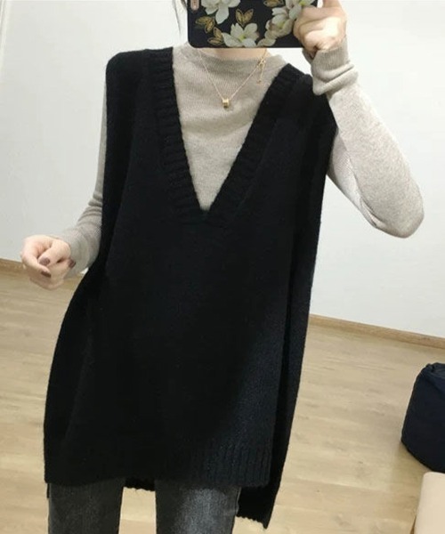 SallyLunn(サリーラン)の「深Vネックルーズニットベスト(ベスト・レディース・グレー/ブラウン/ブラック・MEDIUM/LARGE)」の7枚目の写真
