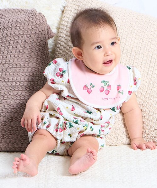 Ampersand(アンパサンド)の「【リンク】いちご総柄ロンパス(ロンパース・キッズ・アイボリー/ピンク・80/70/60)」の3枚目の写真