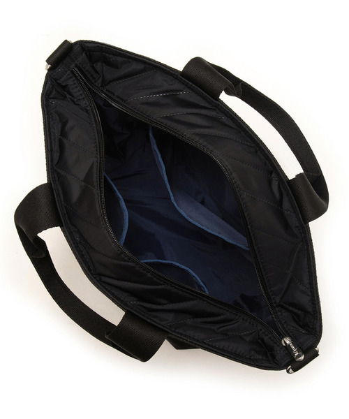 LeSportsac（レスポートサック）の「BUCKET TOTE ラインデボスブラック（トートバッグ・レディース・ブラック・FREE）」の9枚目の写真