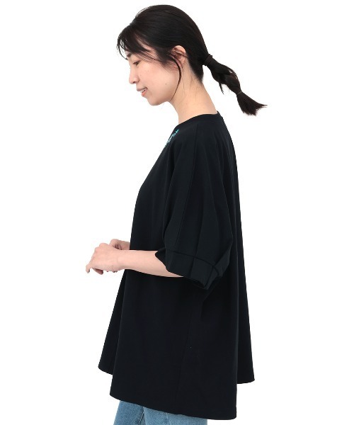 チチカカ(チチカカ)の「タックドルマンTシャツ(Tシャツ/カットソー・レディース・ブラック/ホワイト/グリーン・FREE)」の10枚目の写真