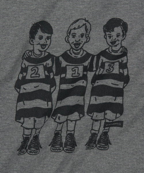 WKNDRS(ウィーキャンドース)の「PRISONERS LS T-SHIRT (CHARCOAL)(Tシャツ/カットソー・レディース・その他・MEDIUM/LARGE/X-LARGE)」の6枚目の写真