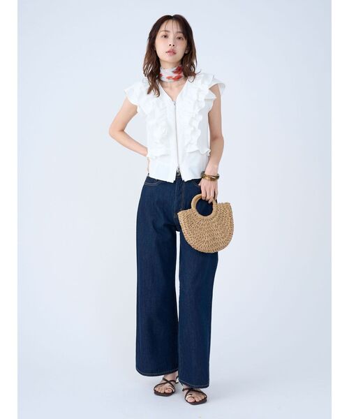 LAGUNAMOON(ラグナムーン)の「LMロゴセミワイドデニムパンツ セットアップ(デニムパンツ・レディース・ライトブルー/ブラック/インディゴブルー・SMALL/MEDIUM)」の8枚目の写真