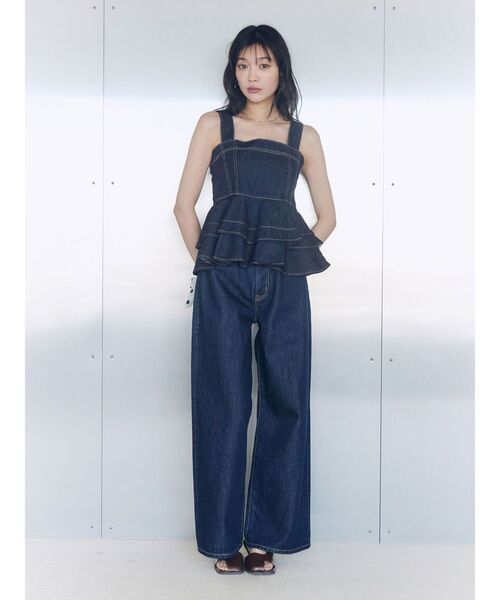 LAGUNAMOON(ラグナムーン)の「LMロゴセミワイドデニムパンツ セットアップ(デニムパンツ・レディース・ライトブルー/ブラック/インディゴブルー・SMALL/MEDIUM)」の11枚目の写真