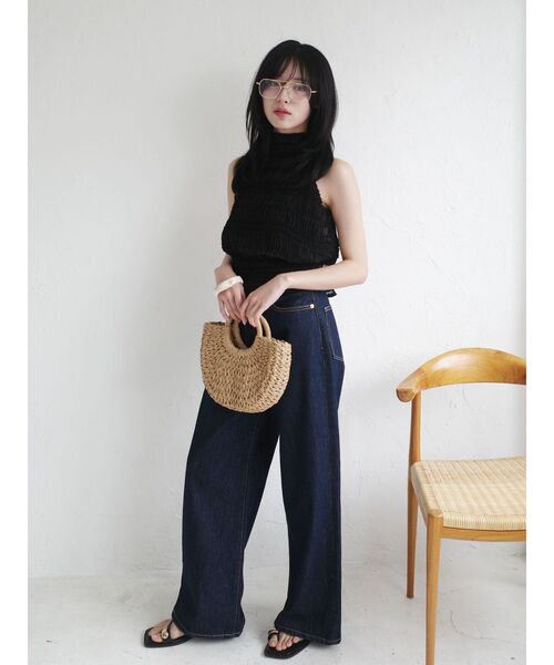 LAGUNAMOON(ラグナムーン)の「LMロゴセミワイドデニムパンツ セットアップ(デニムパンツ・レディース・ライトブルー/ブラック/インディゴブルー・SMALL/MEDIUM)」の17枚目の写真