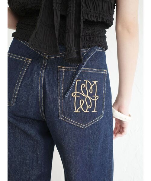 LAGUNAMOON(ラグナムーン)の「LMロゴセミワイドデニムパンツ セットアップ(デニムパンツ・レディース・ライトブルー/ブラック/インディゴブルー・SMALL/MEDIUM)」の21枚目の写真