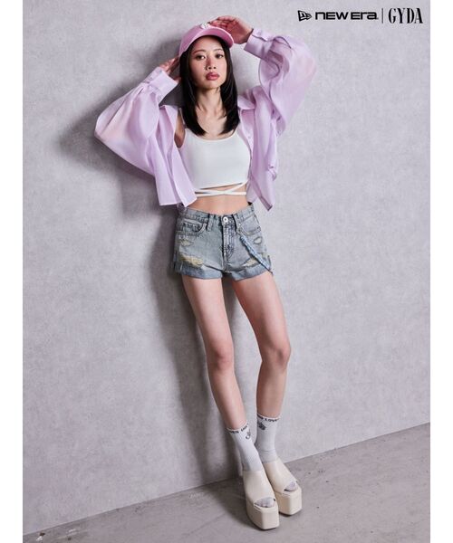 GYDA(ジェイダ)の「ジャストウエストGYDA chainダメージデニムショートパンツ(デニムパンツ・レディース・ブルー/ライトブルー・MEDIUM/SMALL/X-SMALL)」の4枚目の写真